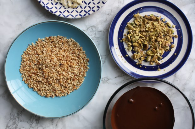 Christmas Meringue Kisses Recipe wish to dish (3)